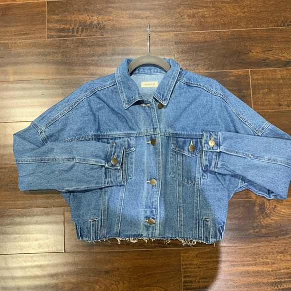 Crop Jean Jacket - Picture 2 of 3